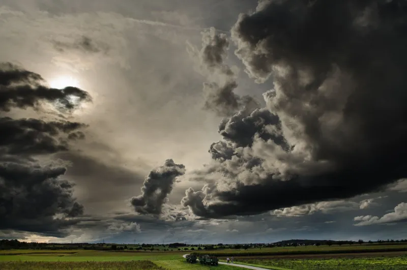 Rain, Snow, or Shine: How Smart RV Renters Handle Whatever the Sky Throws at Them